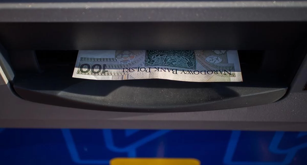 Fałszywe prośby o Blik na Facebooku.19-latek zatrzymany przy bankomacie w Bielsku-Białej 