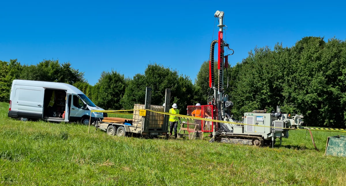 Beskidzka Droga Integracyjna nabiera tempa. Ruszyły pierwsze odwierty geologiczne