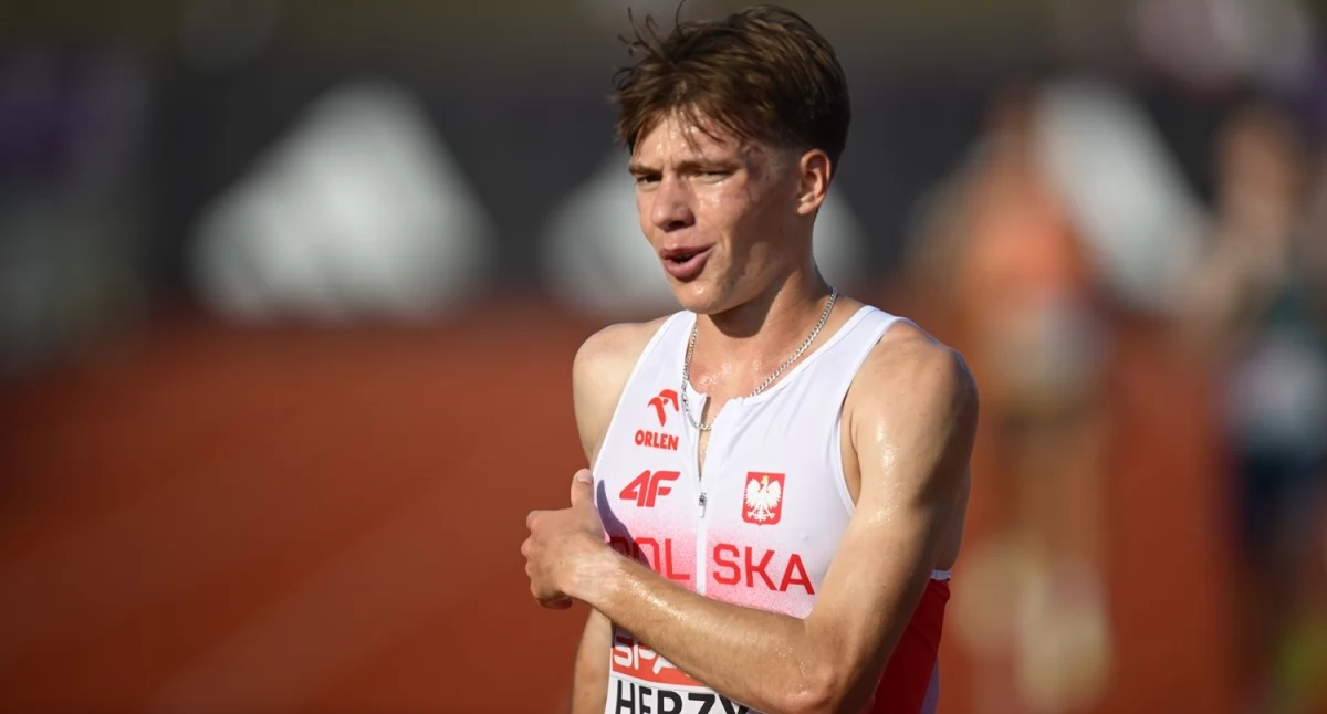 Kamil Herzyk z Just Team Bielsko-Biała bije rekord Polski na 3000 metrów