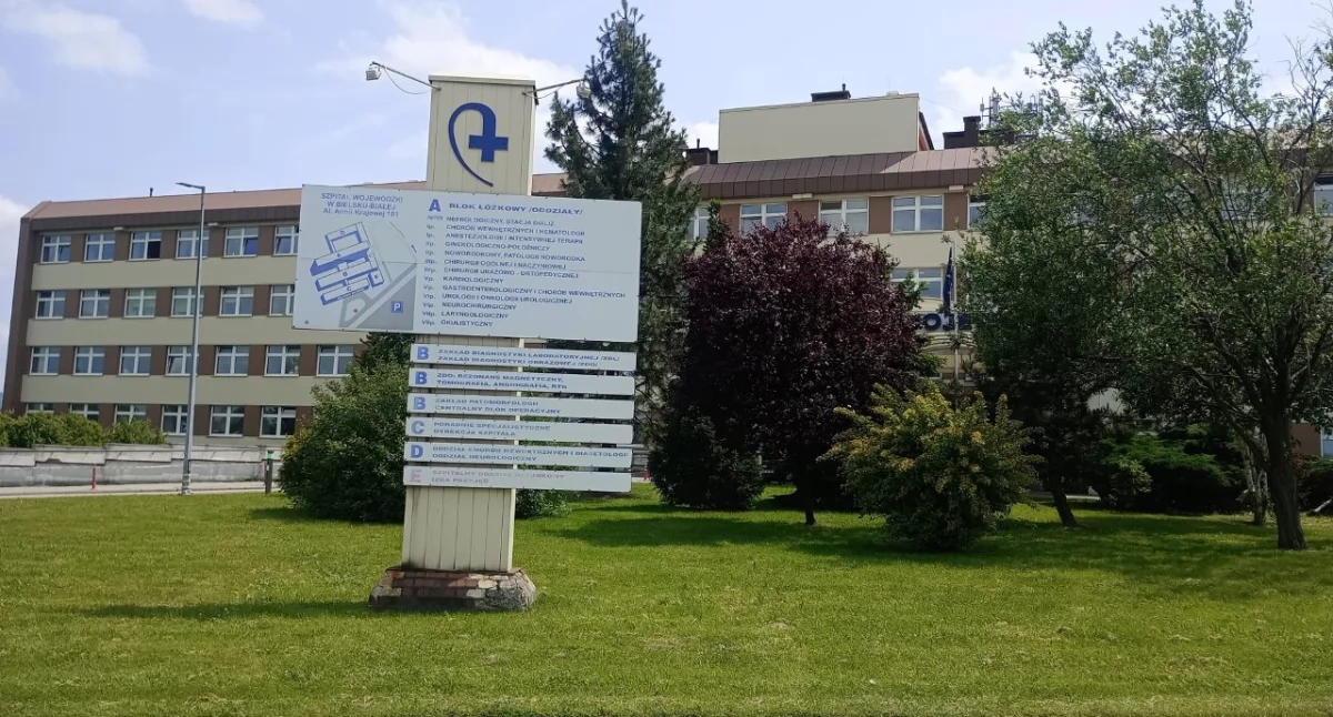 Szpital wojewódzki w Bielsku-Białej inwestuje w przyszłość – podpisano umowę na system robotyczny da Vinci