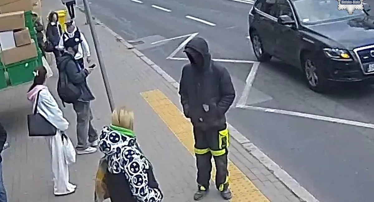 28‑latek opluł 12‑letniego chłopca w autobusie miesjkim z powodu koloru skóry
