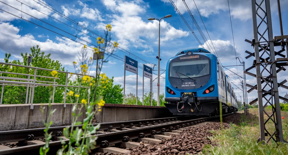 Od poniedziałku pasażerowie Kolei Śląskich z Max Biletem skorzystają z metroroweru za darmo. Wiosenna korekta rozkładu przyniesie dodatkowe połączenia