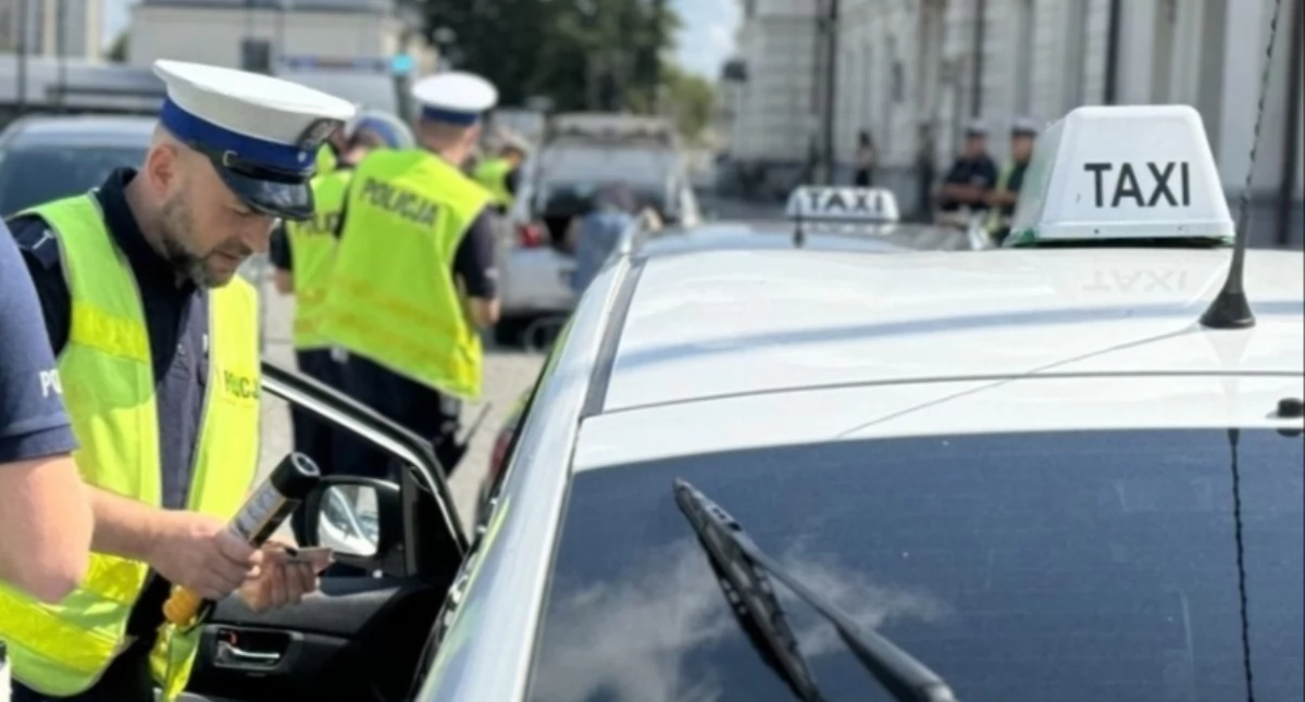 Policja ustaliła kierowcę taksówki jadącej pod prąd aleją Andersa. 33‑latek ukarany