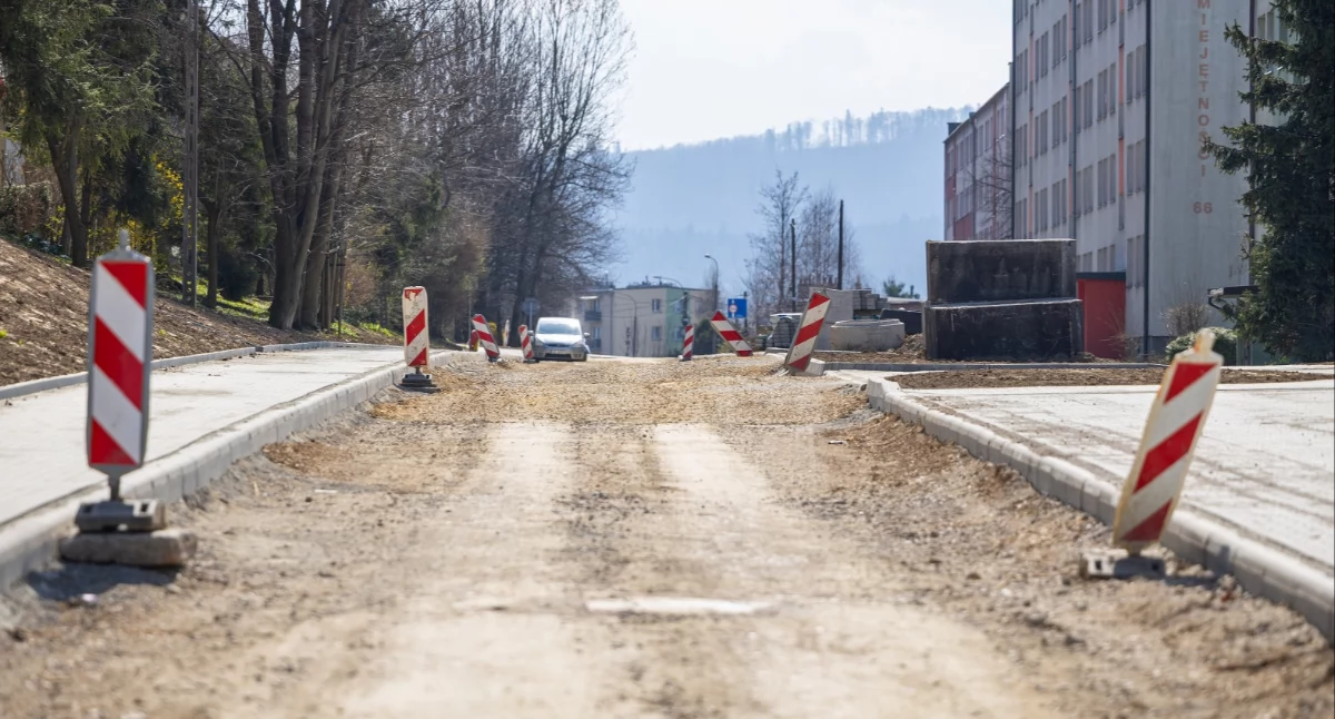 Modernizacja ul. Akademii Umiejętności. Od 23 marca duże zmiany w organizacji ruchu