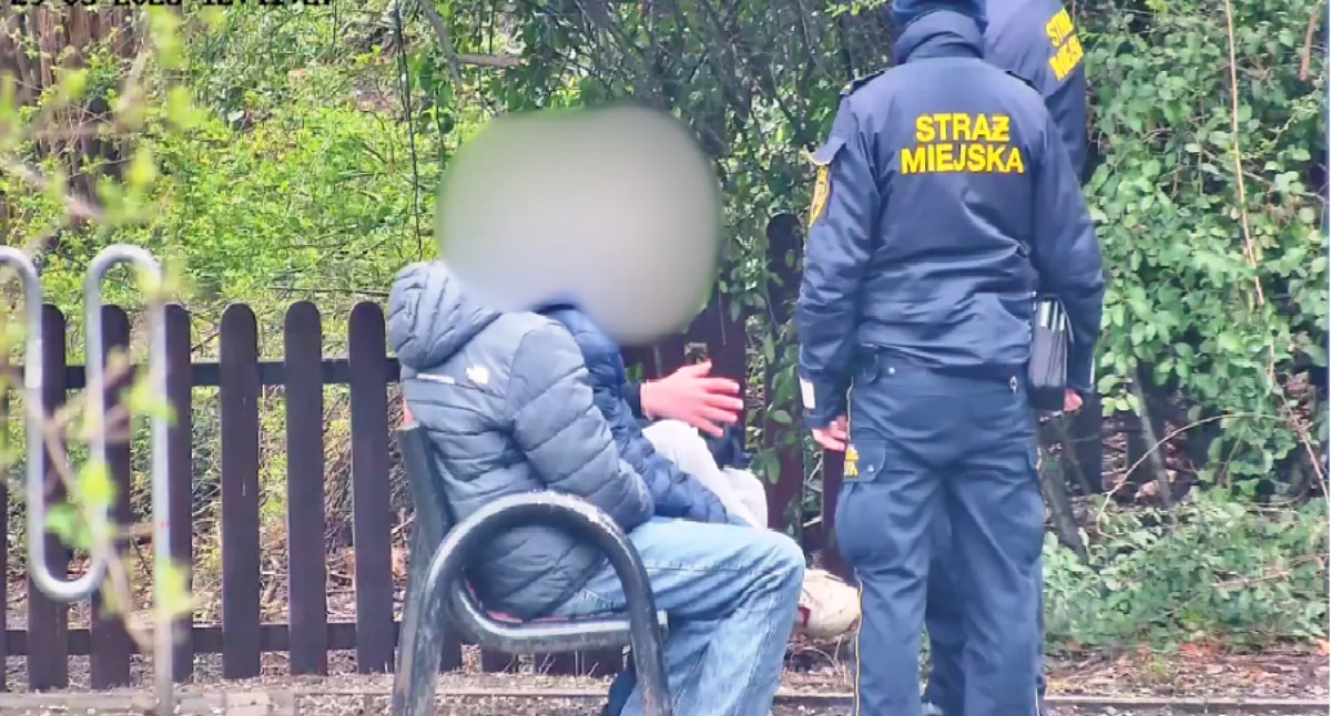 Nieletni ujęci z narkotykami na Placu Fabrycznym