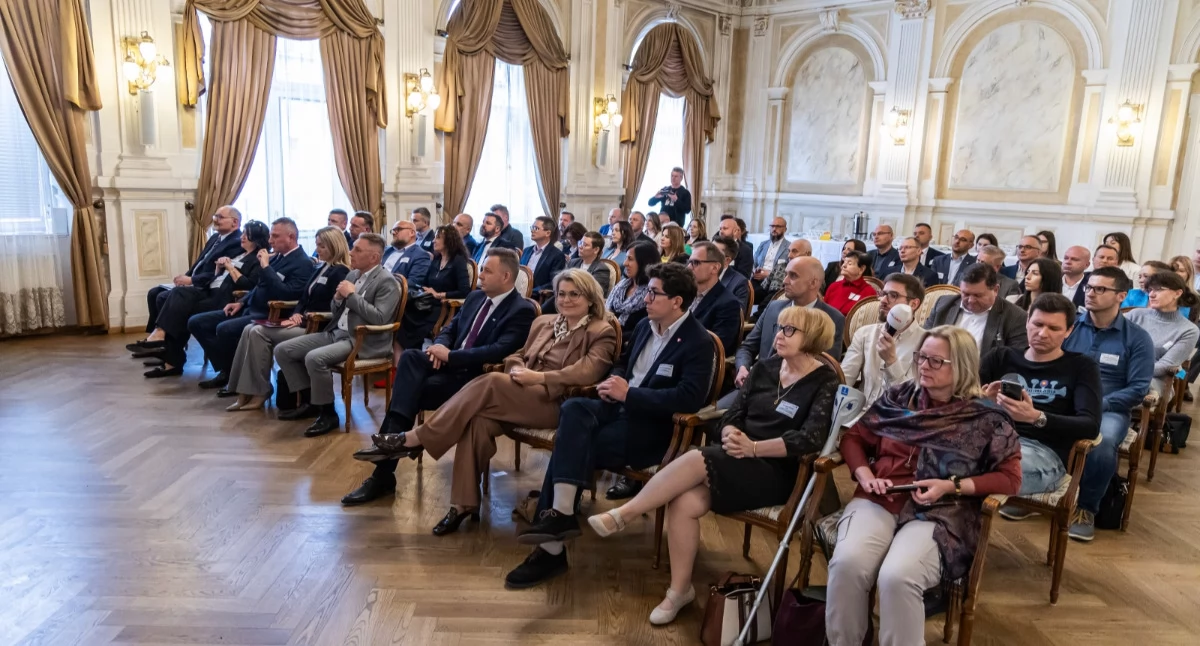 Budowa oczyszczalni ścieków w Rybarzowicach i rozbudowa sieci kanalizacyjnej w Kamienicy