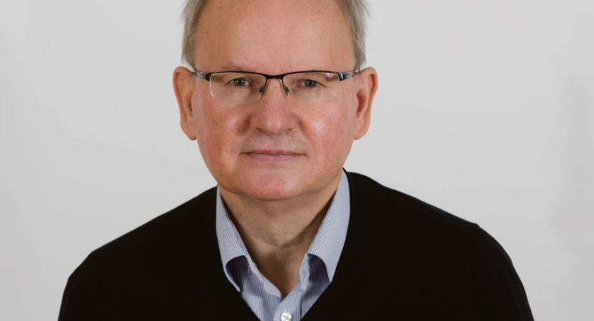Papież nie potrzebuje obrony, lecz prawdy