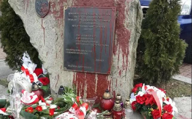 Zniszczenie pomnika w Milówce - Jest wyrok w sprawie znieważenia pomnika Żołnierzy Wyklętych