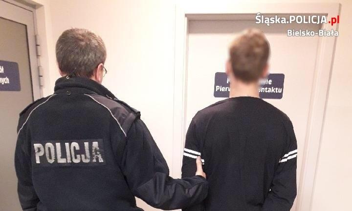 Rowerzysta zaaakował policjanta w Kobiernicach