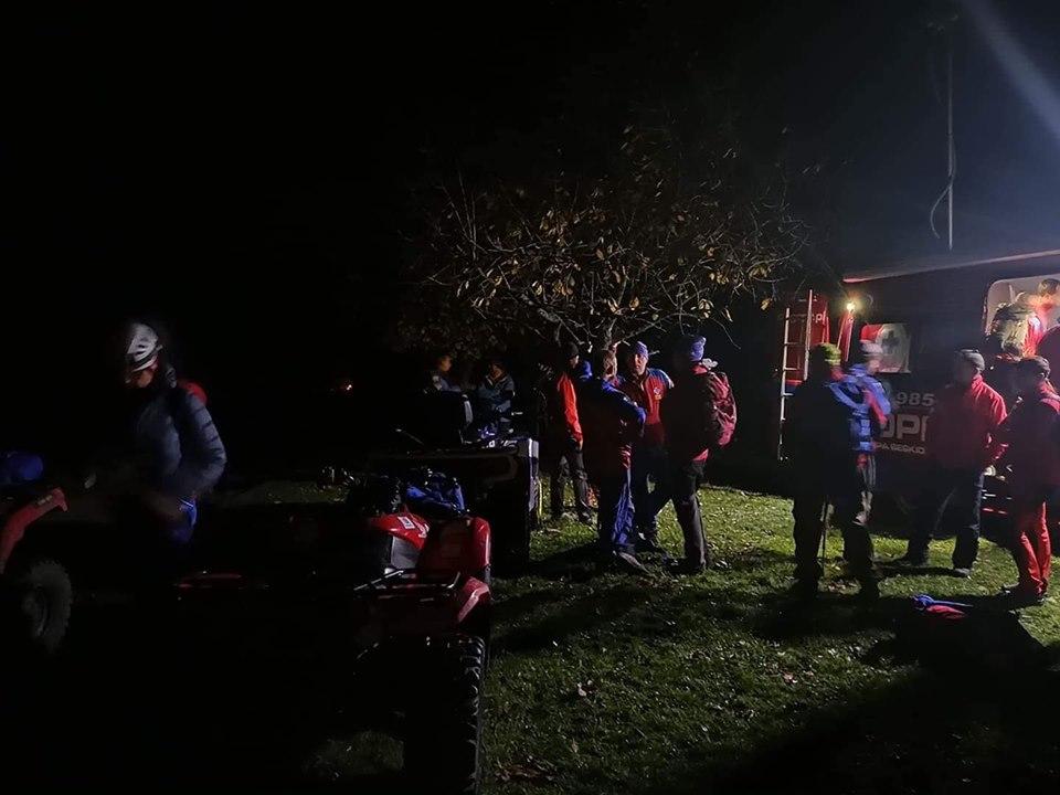 22 ratowników beskidzkiego GOPR szukało grzybiarza zaginionego lasach na terenie Kamesznicy