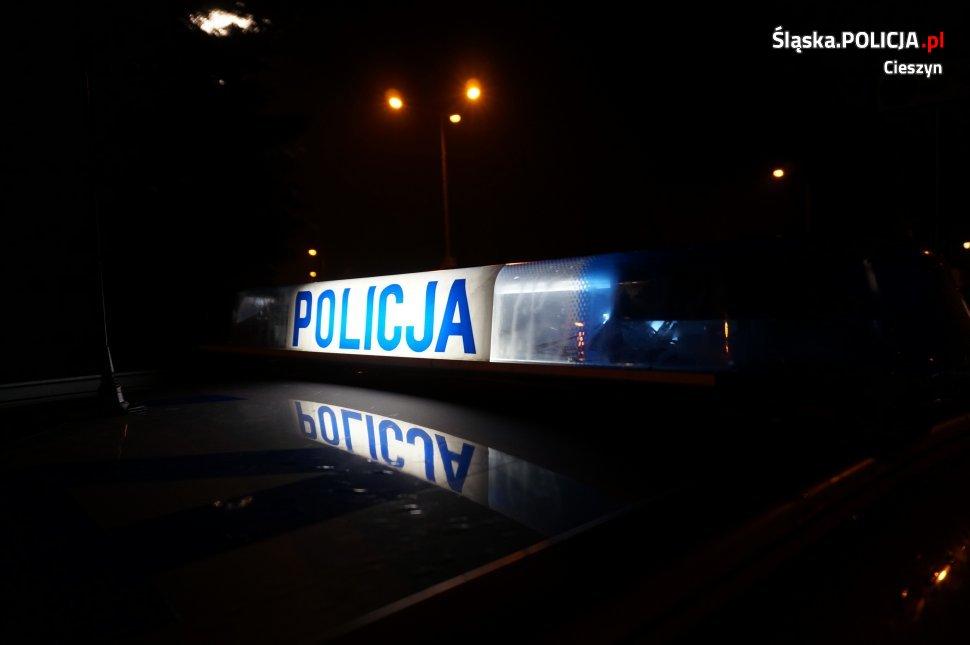 Pod wpływem alkoholu groził matce nożem. Mieszkaniec Ustronia aresztowany