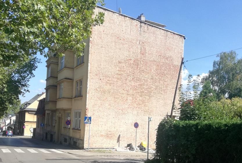 Przy ulicy Cieszyńskiej w Bielsku Białej usunięto jeden z bielskich murali