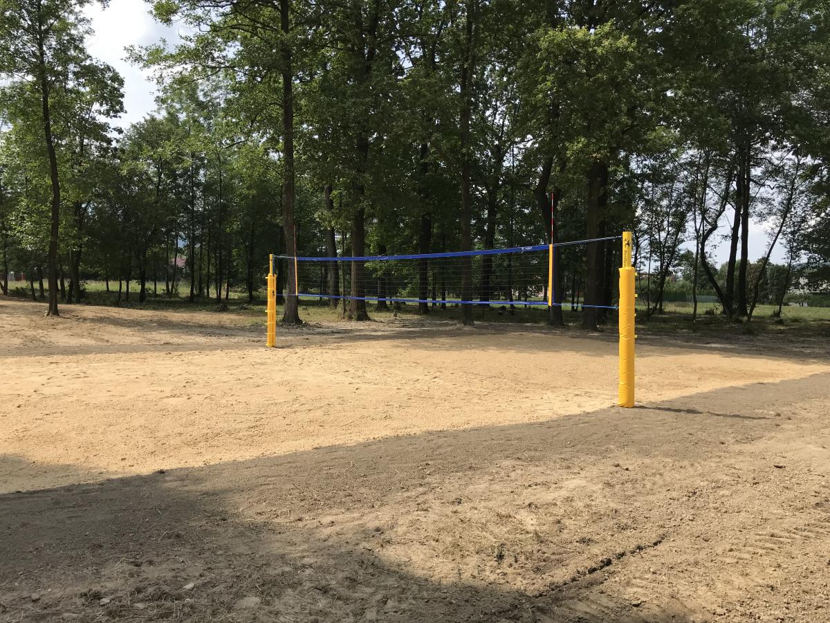 W Jasienicy powstało ogólnie dostępne boisko do siatkówki plażowej