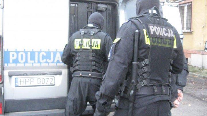 Awantura w Wapienicy. Czterech policjantów w szpitalu