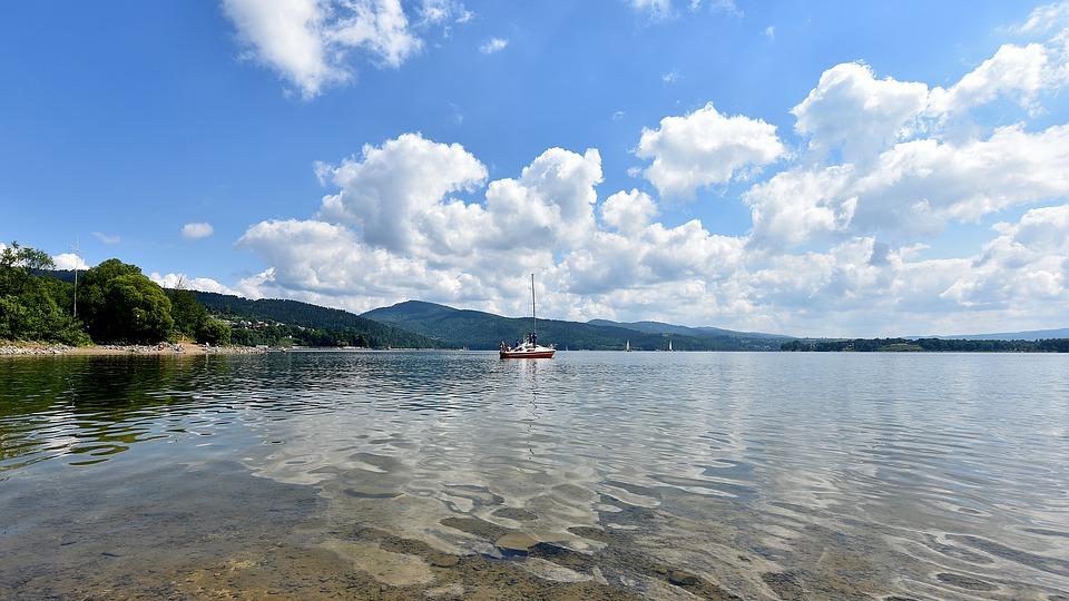 Pogoda Beskidy | Napływ cieplejszej i wilgotnej masy powietrza, możliwe lokalne burze