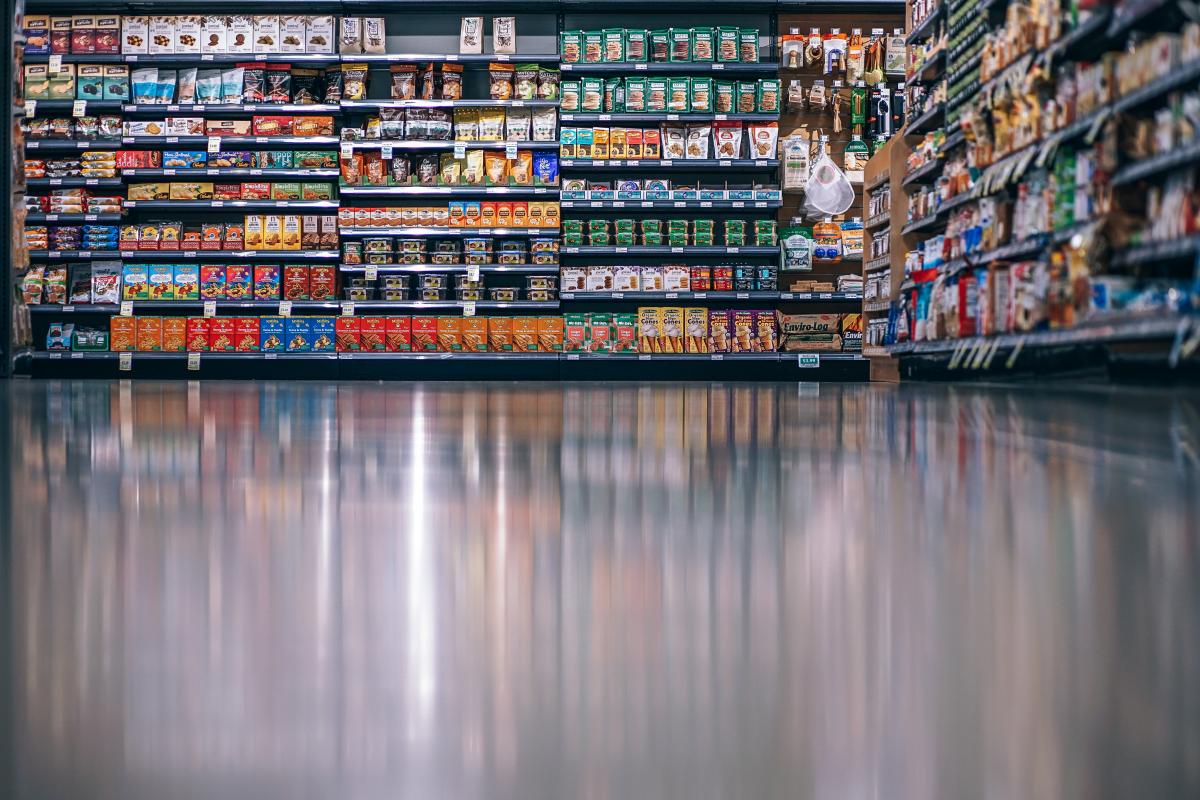 Tesco poszukuje partnerów do odbioru żywności.