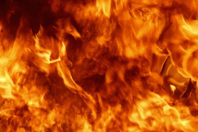Spłonął tartak w Rycerce. 30 jednostek straży pożarnych w akcji