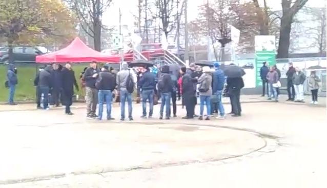 Protest pracowników FCA Bielsko Biała. Zablokowano ulicę Warszawską
