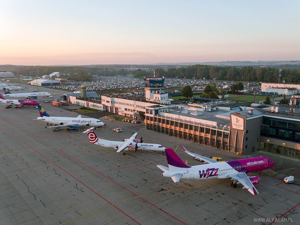 Letni rozkład lotów z lotniska Katowice Pyrzowice. 23 kraje i 99 miast