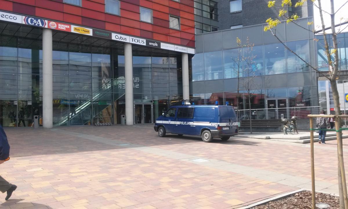 Galeria Sfera ewakuacja klientów