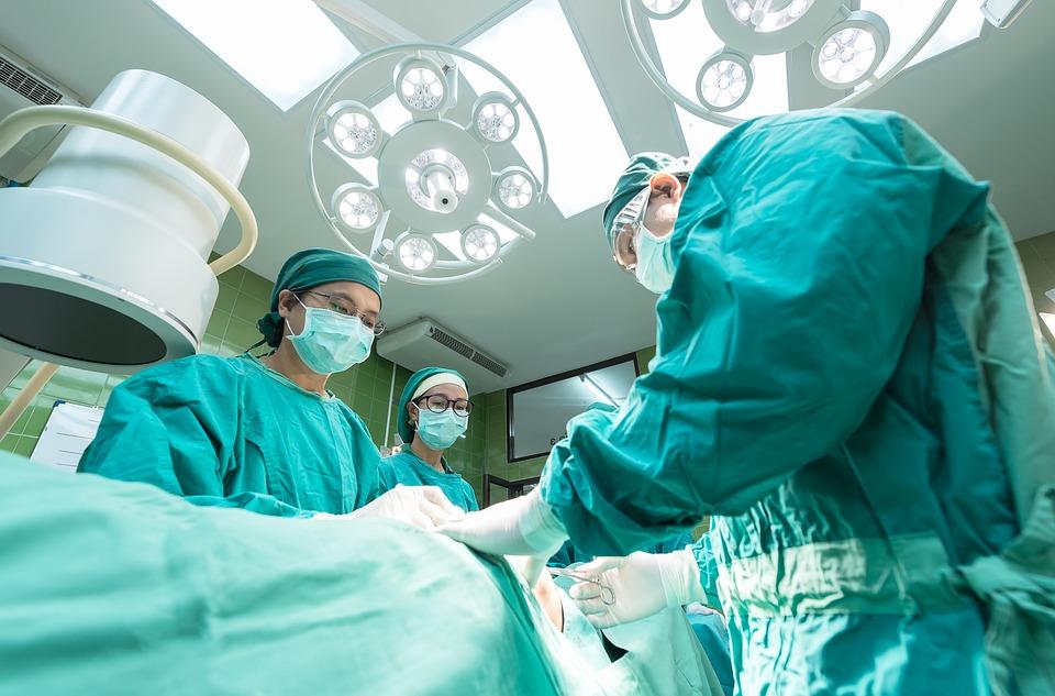 Zakaz odwiedzin pacjentów w Szpitalu Wojewódzkim. 14 chorych na tzw.świńską grypę AH1N1