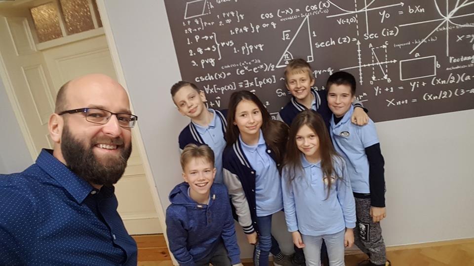 Uczniowie bielskiej podstawówki zakładają firmę