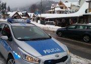 W Szczyrku narciarz wjechał pod koła samochodu terenowego