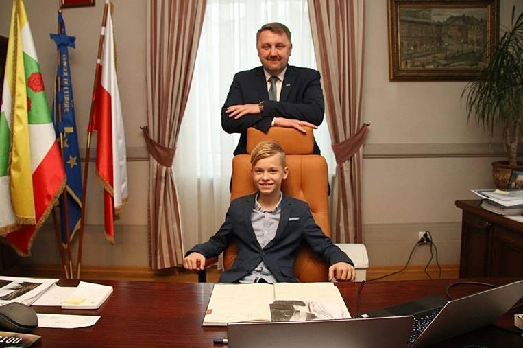 Prezydent Bielska-Białej Jarosław Klimaszewski spełnił marzenie 11-letniego Szymona