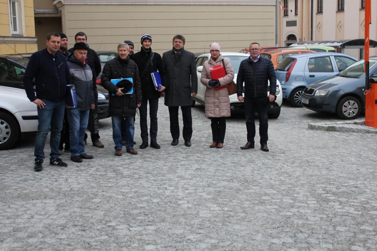 Plac parkingowy przy ulicy Kochanowskiego w Cieszynie po remoncie