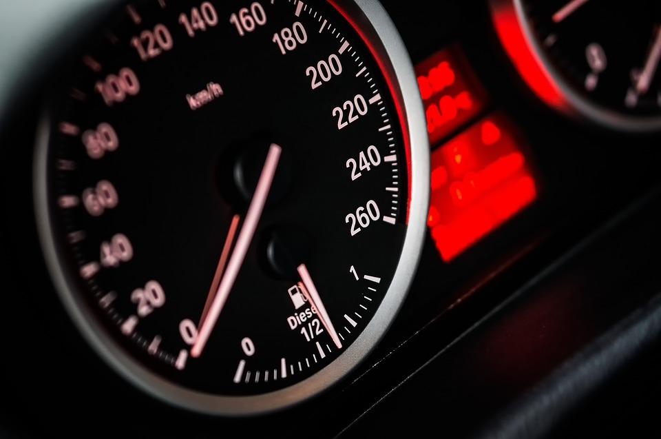 Od 1 października możemy jeździć bez dowodu rejestracyjnego