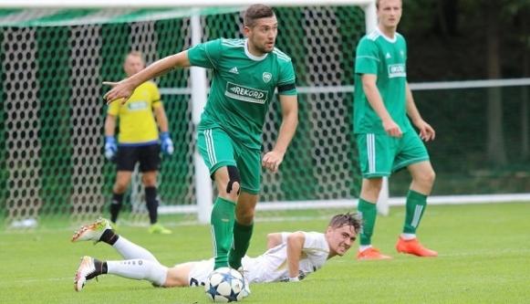 Po 8 sezonach rozstaje się z klubem z Cygańskiego Lasu