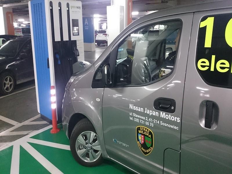 Elektryczny radiowóz na bielskich ulicach