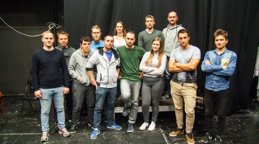Informatycy na scenie bielskiego teatru