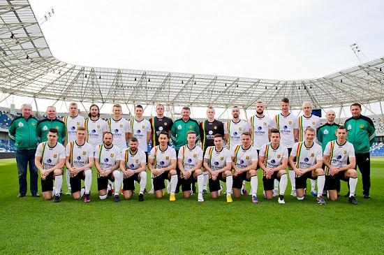 BKS Stal przegrywa z Gwarkiem