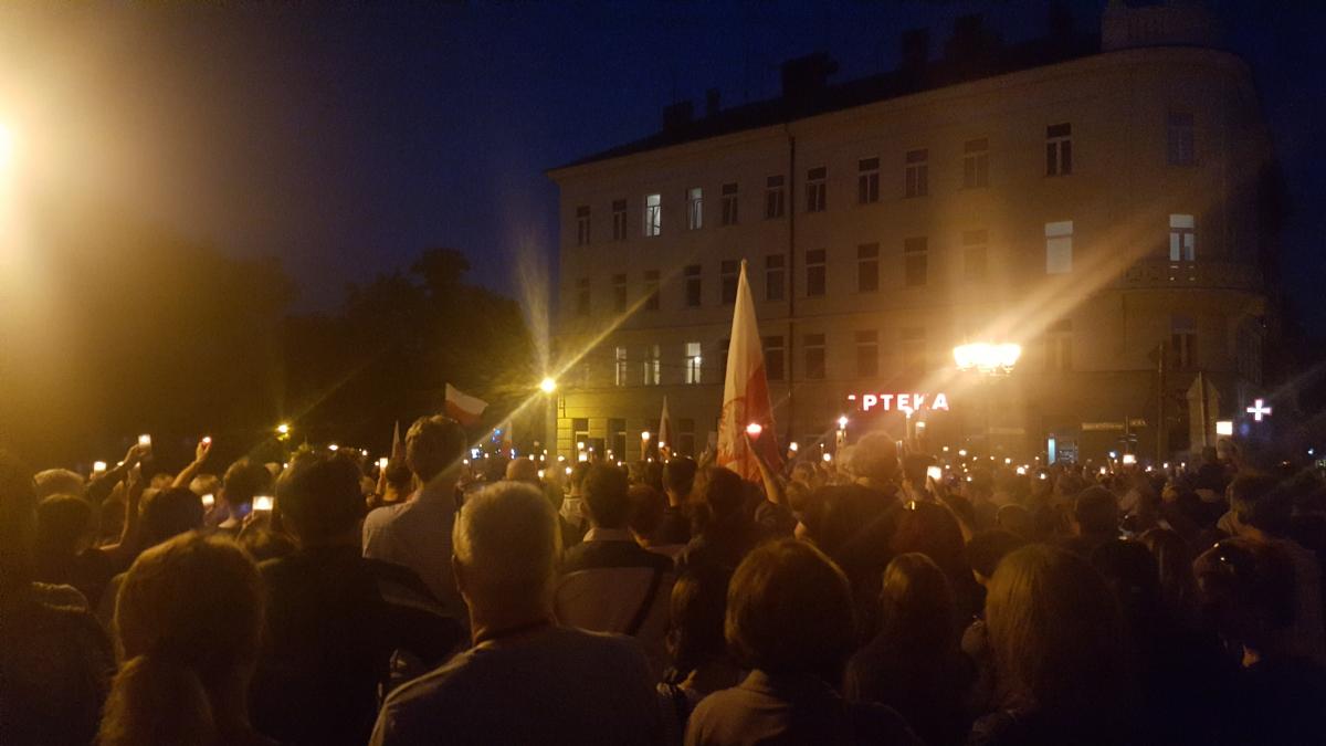Manifestacje w Bielsku-Białej, Żywcu i Cieszynie (Sonda i Foto)