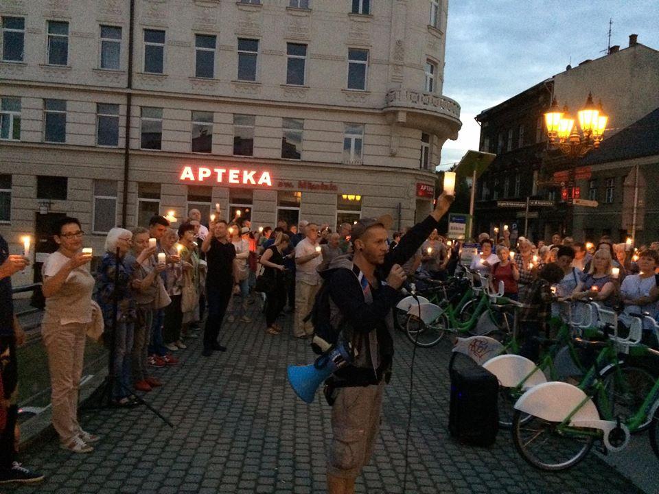 Protest w Bielsku Białej przed Sądem Okręgowym