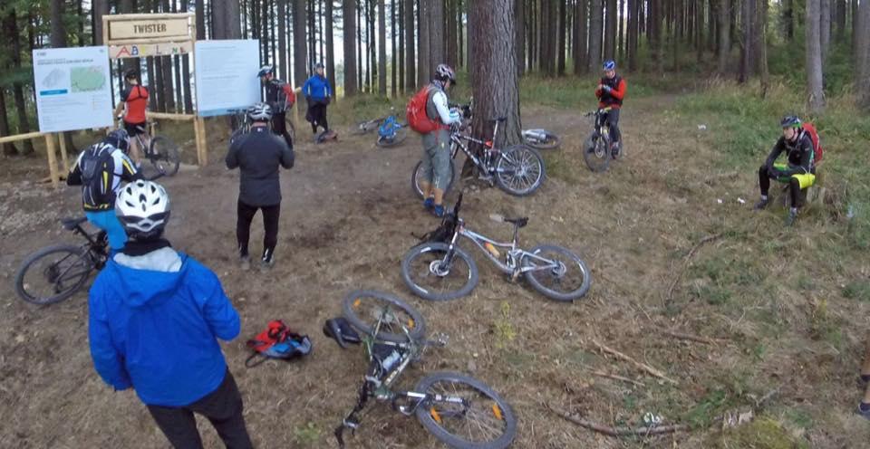 Groźny wypadek rowerzysty na Koziej Górce na trasie Twister