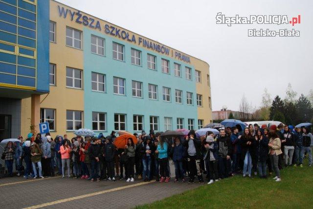 Bielscy Studenci zainscenizowali miejsce zabójstwa