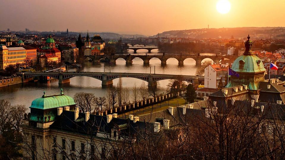 Ekspresem Intercity Cracovia z Czechowic-Dziedzic do Pragi 