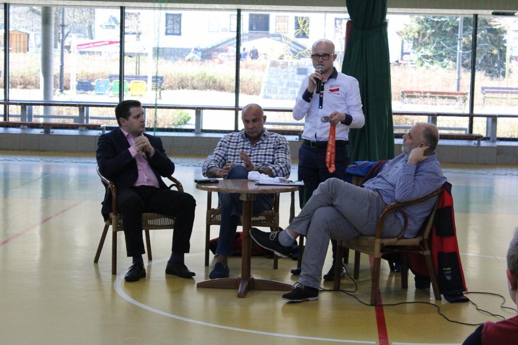 Młodzież spotkała się z organizatorami i pomysłodawcami Biegu po Nowe Życie