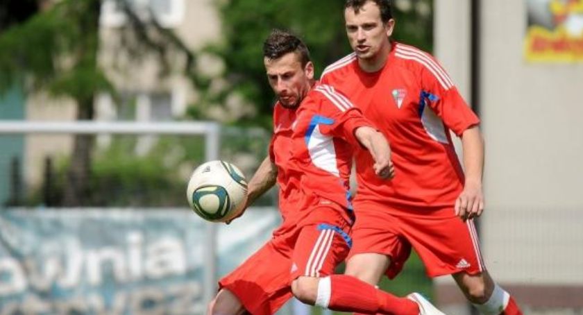 Derby z kontrowersjami. Futbol na drugim planie