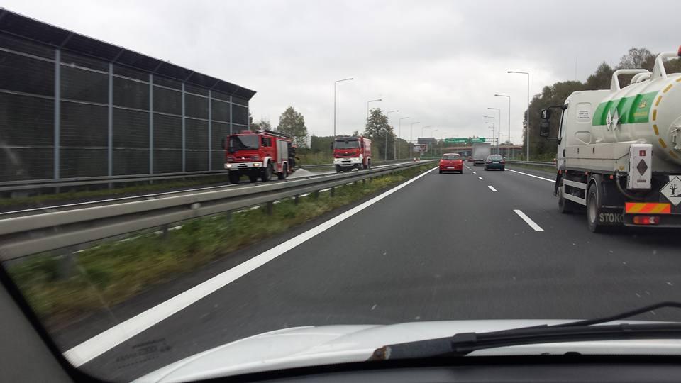 Policja poszukuje kierowcy, który sparaliżował ruch na drodze z Bielska do Cieszyna