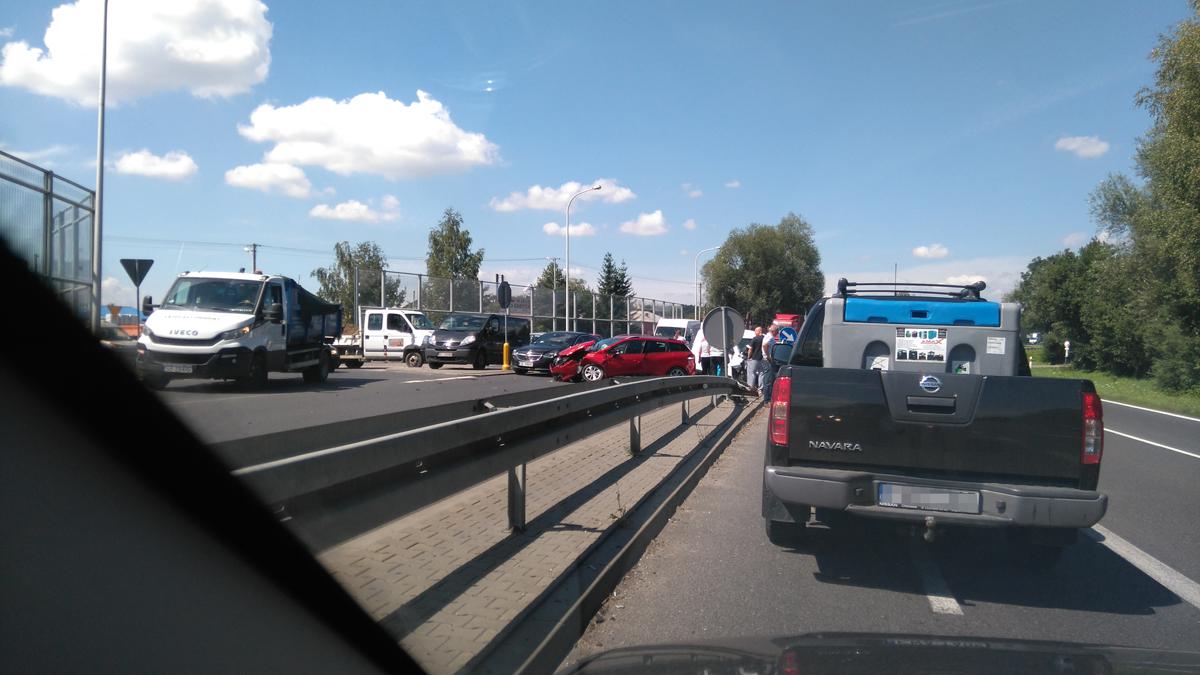 Wypadek na krajowej 81 