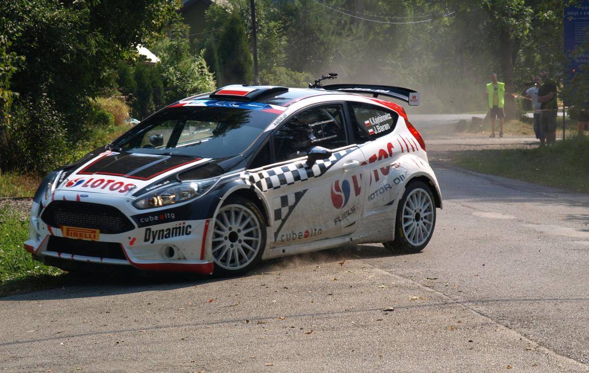 Kajto z J. Baranem będą testować samochód
