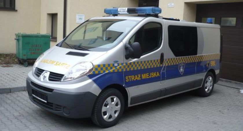 Cieszyńscy strażnicy pomogli wycieńczonemu mężczyźnie