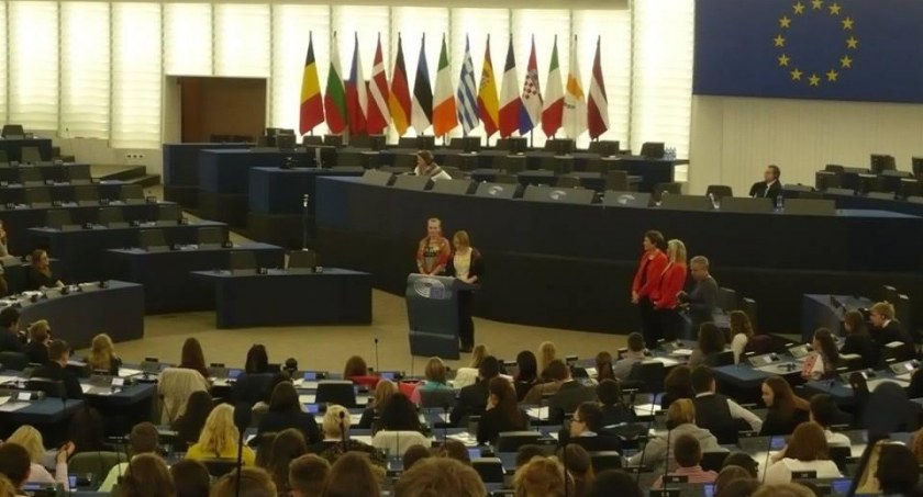 Żywieccy uczniowie w Parlamencie Europejskim