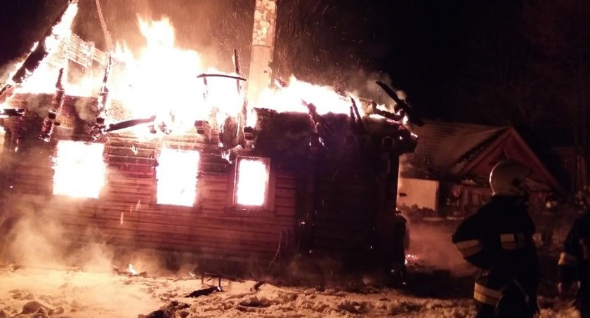 Szczyrk. Groźny pożar wysoko w górach