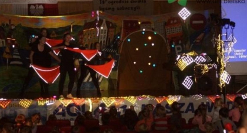 Akcja dla uczniów bielskich szkół. Bądź widoczny i bezpieczny