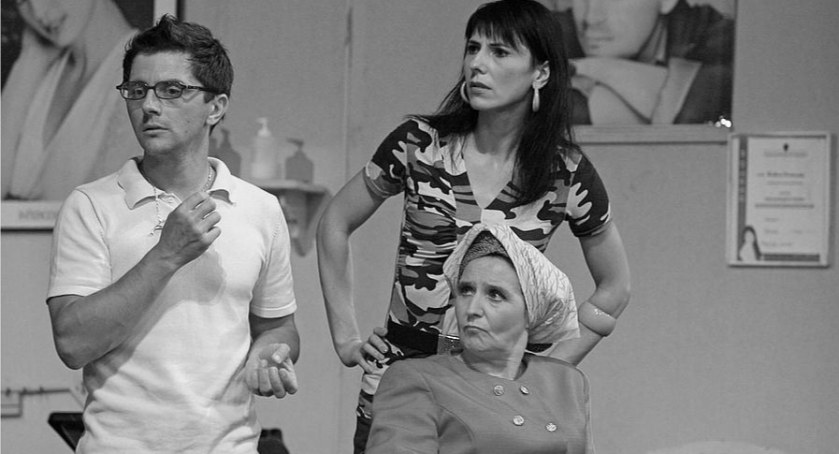 Szalone nożyczki w bielskim teatrze