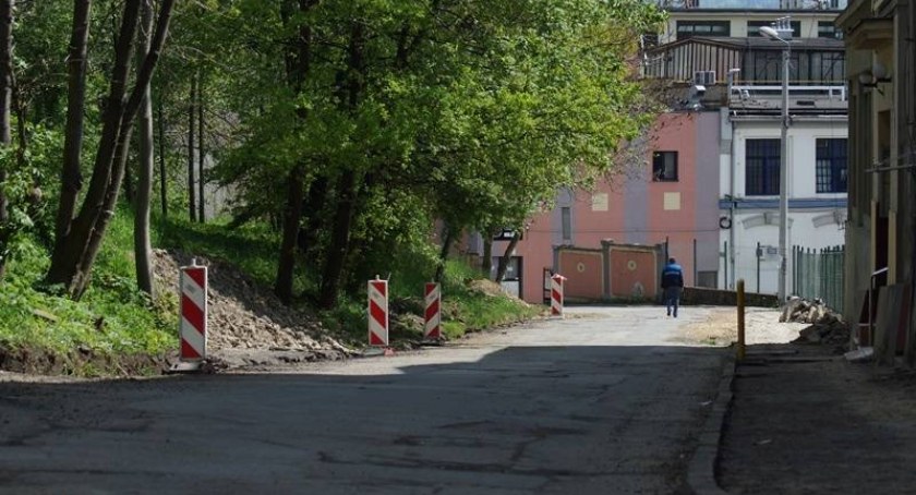 Remont bielskich ulic Sikornik i Rejtana
